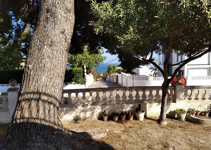 Chalet Casa Serra Cerca De Playas Y Calas De *