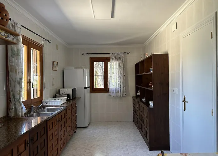 Casa Serra Cerca De Playas Y Calas De *