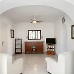 בקתה Casa Serra Cerca De Playas Y Calas De *