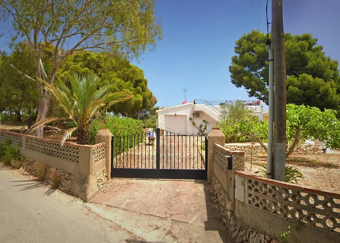 Chalet Casa Serra Cerca De Playas Y Calas De *