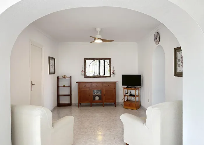 Chalet Casa Serra Cerca De Playas Y Calas De *